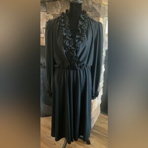 Vintage Lady Carol of New York Elegant Black Ruffle Dress Size 14